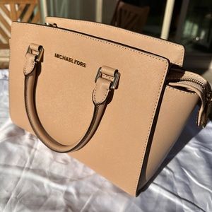 Michael Kors Selma satchel